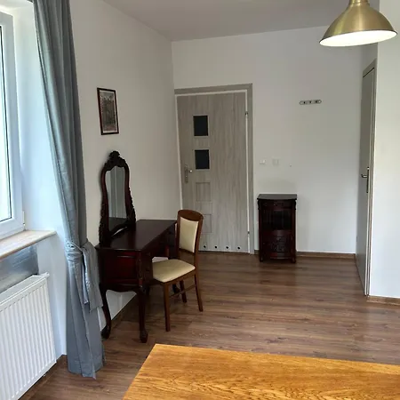 Apartment Dworska Józefów